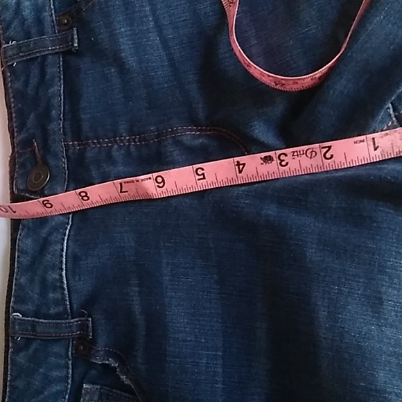 2 pr Time and tru size 16 women's jean shorts. - Picture 9 of 11